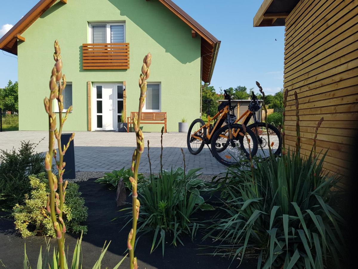 Holiday Home Znojmo W/ Wellness & Wine المظهر الخارجي الصورة