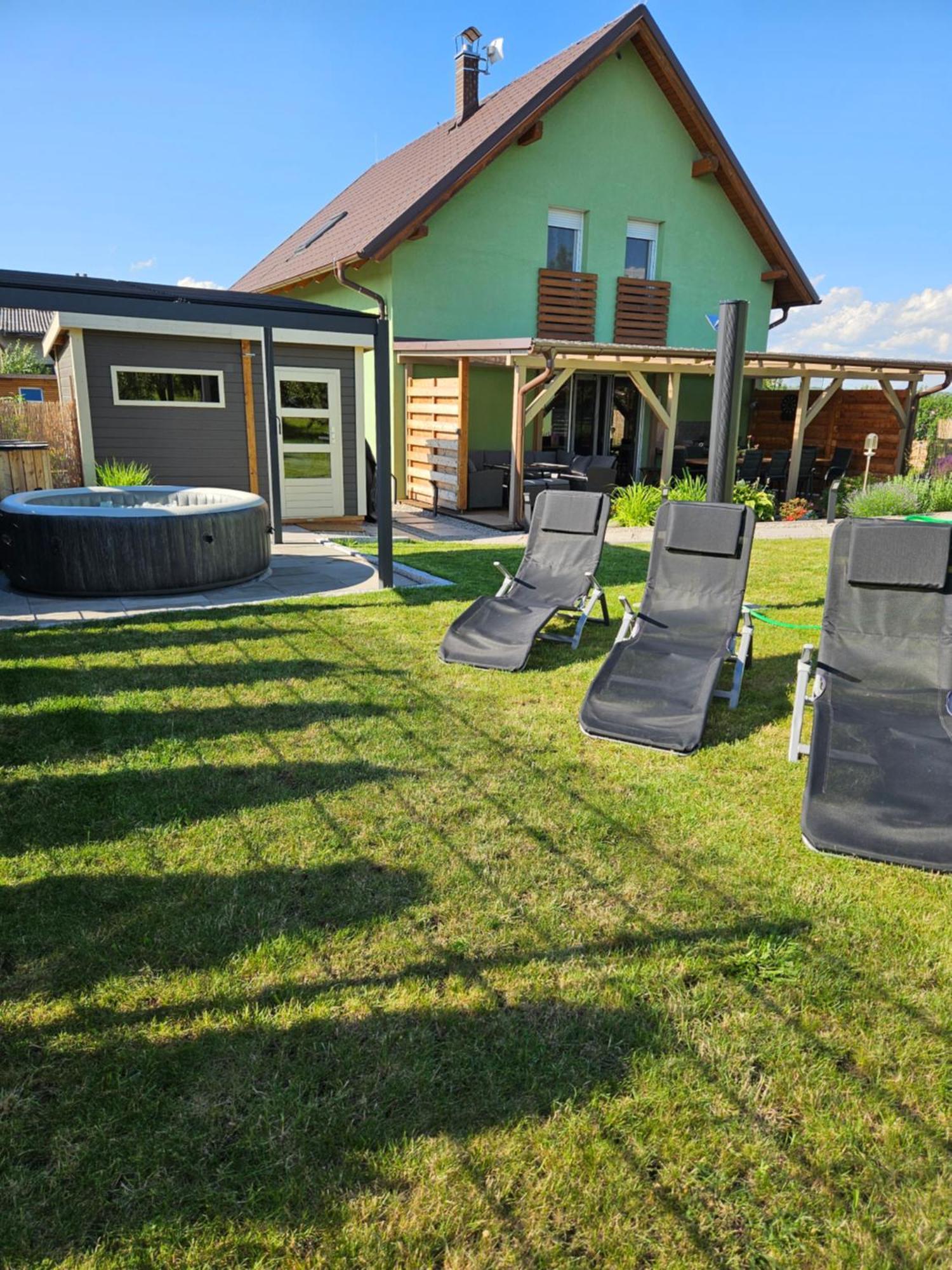 Holiday Home Znojmo W/ Wellness & Wine المظهر الخارجي الصورة